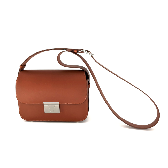 le correspondance téléphone : pochette téléphone de haute maroquinerie personnalisable face bleu saphir, fabriquée à Quimper